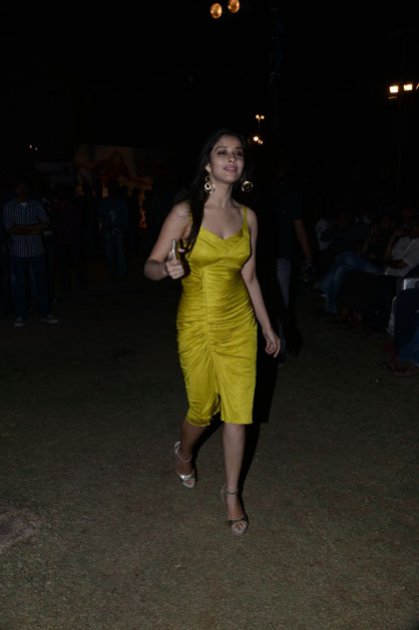 Madhurima-at-Kotha-Janta-Audio-Launch